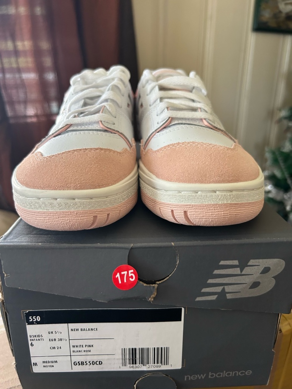 New Balance Women's White and Pink Athletic Sneakers
